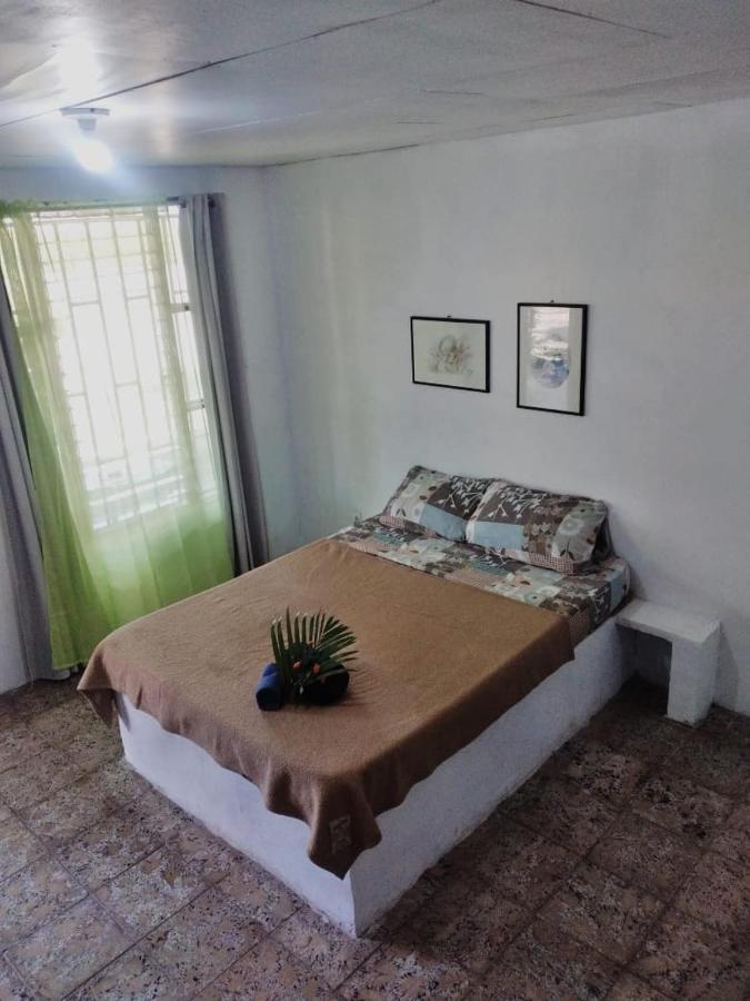 Magic Flower Rooms Cahuita Exterior photo