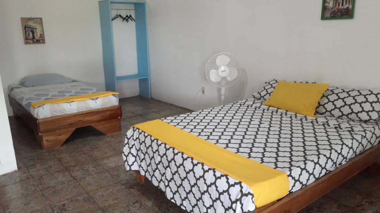 Magic Flower Rooms Cahuita Exterior photo